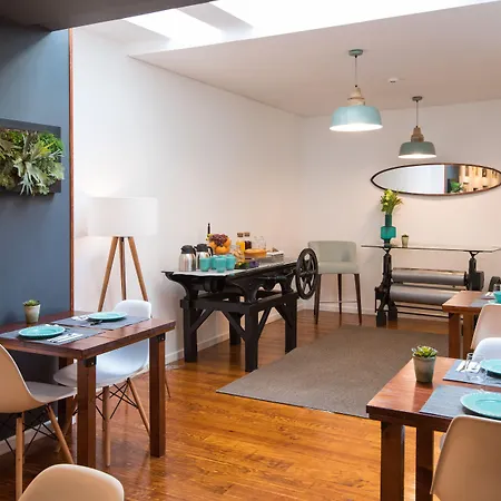 Bica Flh Гостевой дом 4*